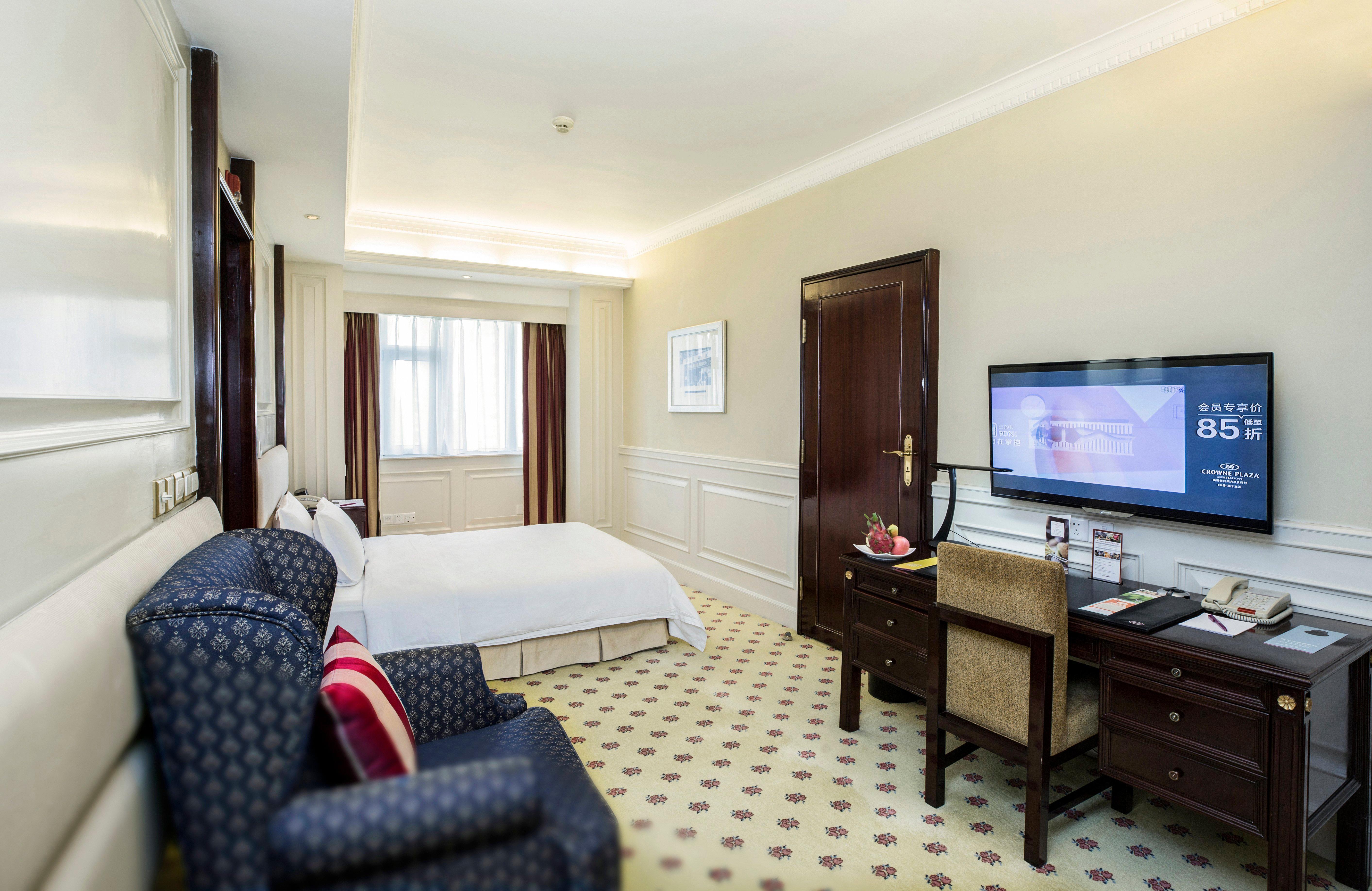 Crowne Plaza Hotel & Suites Landmark Shenzhen By Ihg - Nearby Luohu Border, Indoor Heated Swimming Pool, Complimentary Welcome Drink Exterior foto